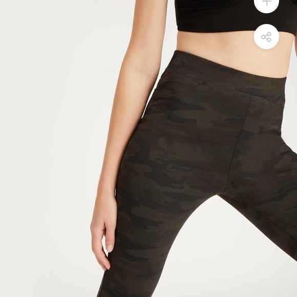 Sanctuary Camo-print Leggings - Picture 3 of 9